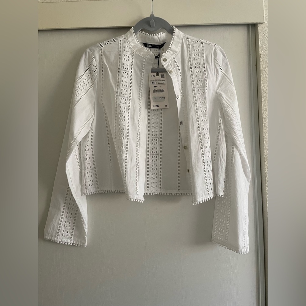 Zara embroider top with buttons